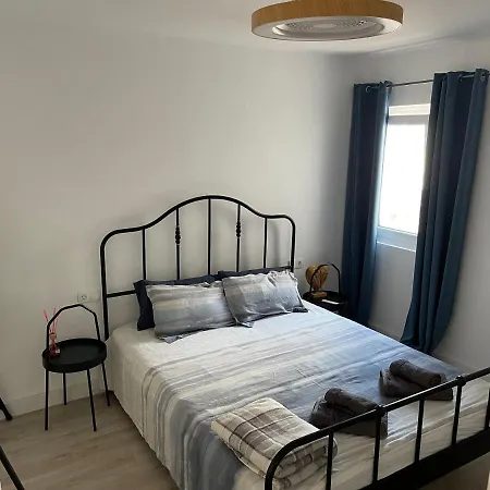Sunny 3 Bed Flat - Large Terrace With Sea View *
